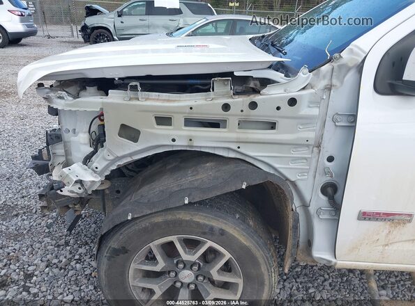 1GTP6CE1XH1245796 2017 GMC CANYON White 