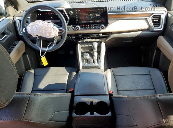 1GTP6FEK1P1103247 2023 GMC CANYON Черный Вид панели приборов