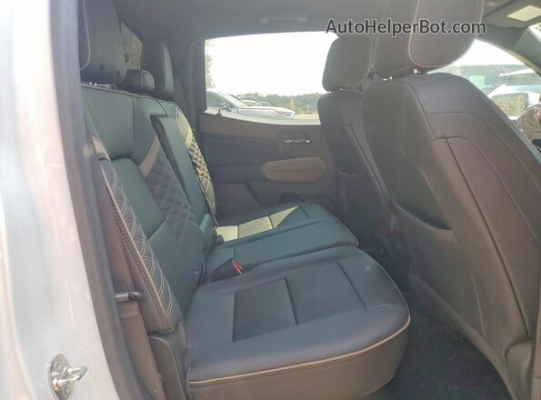1GTP6FEK7R1150835 2024 GMC CANYON White Widok tylnych siedzeń