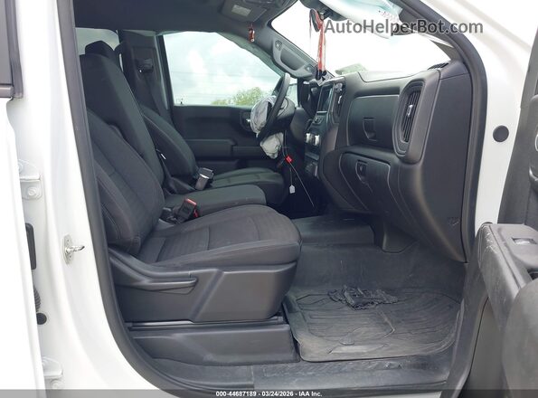 1GTPHAEK6RZ386875 2024 GMC SIERRA Белый Вид салона спереди