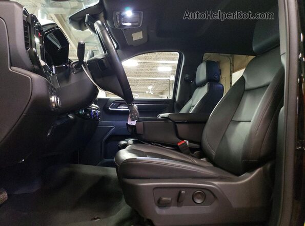 1GTUUDED1SZ220190 2025 GMC SIERRA Black Вид салону спереду