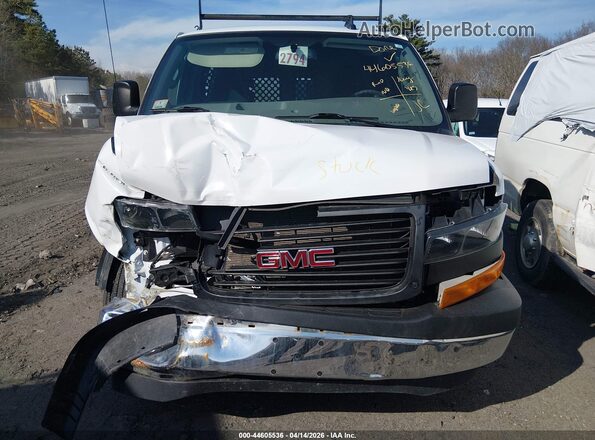 1GTW7AF75N1241733 2022 GMC SAVANA 2500 White ხელსაწყოთა პანელის ხედი