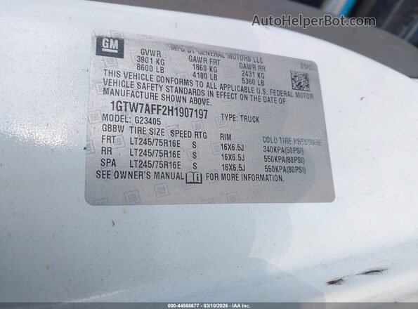 1GTW7AFF2H1907197 2017 GMC SAVANA 2500 Blue 