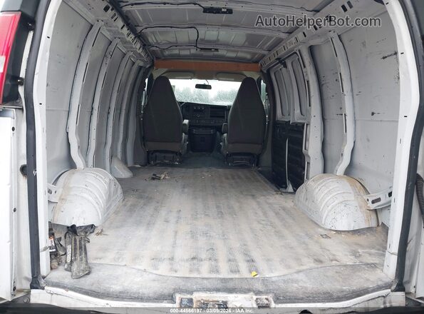 1GTW7AFG3L1253974 2020 GMC SAVANA CARGO Белый Вид наклейки с VIN-кодом