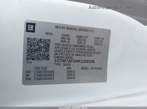 1GTW7AFG4K1316336 2019 GMC SAVANA 2500 Белый Вид подкапотного пространства