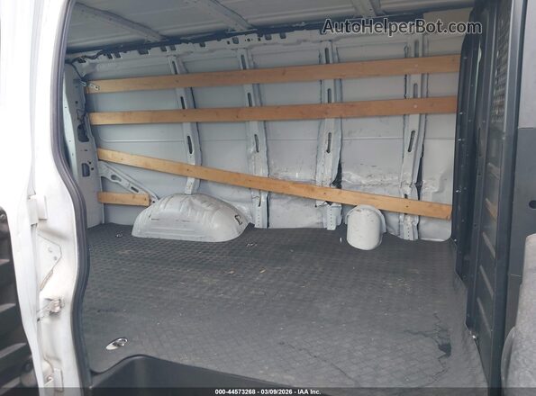 1GTW7AFG4K1316336 2019 GMC SAVANA 2500 Белый Вид наклейки с VIN-кодом