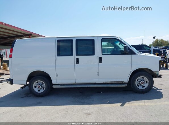 1GTW7AFG7K1269867 2019 GMC SAVANA 2500 White Widok wnętrza 360 stopni