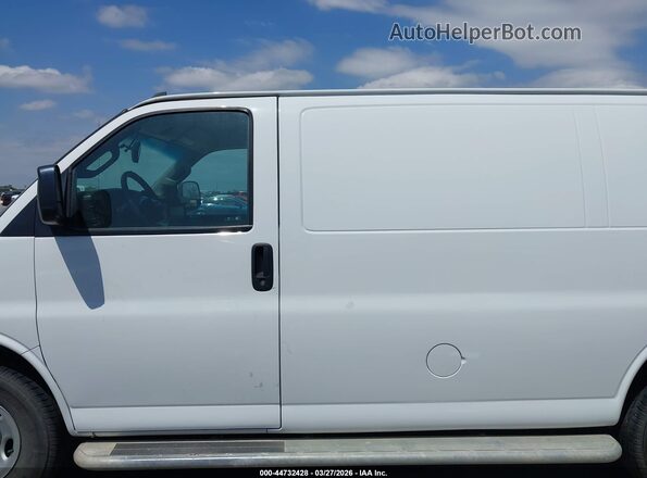 1GTW7AFG7K1269867 2019 GMC SAVANA 2500 White 