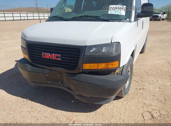 1GTW7AFP1M1192352 2021 GMC SAVANA CARGO White Front view