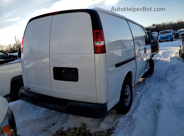 1GTW7AFP1S1156402 2025 GMC SAVANA White Rear right
