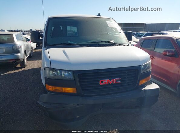 1GTW7AFP3L1261301 2020 GMC SAVANA CARGO Белый Вид щитка приборов