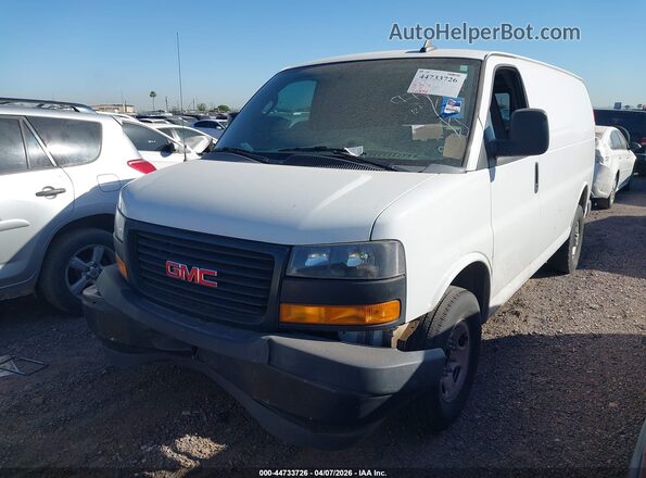 1GTW7AFP3L1261301 2020 GMC SAVANA CARGO Белый Передняя левая четверть