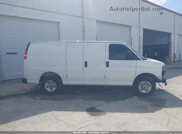 1GTW7AFP5S1140820 2025 GMC SAVANA CARGO White Vista interior de 360 grados