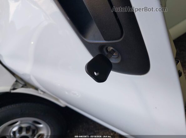 1GTW7AFP8N1231472 2022 GMC SAVANA CARGO White Widok deski rozdzielczej