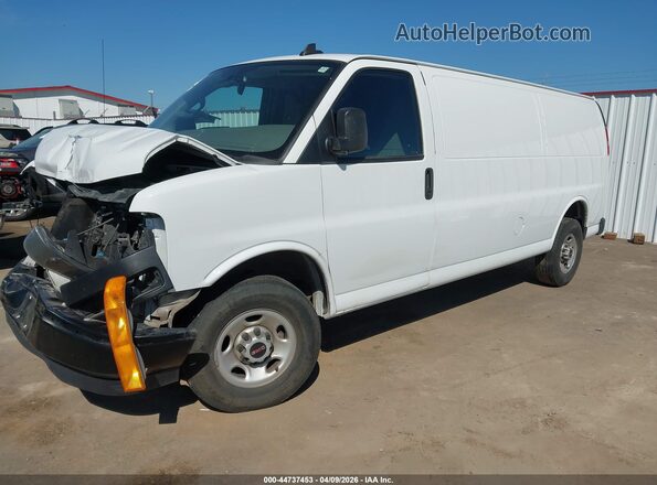 1GTW7BFPXP1168691 2023 GMC SAVANA CARGO Белый Передняя левая четверть