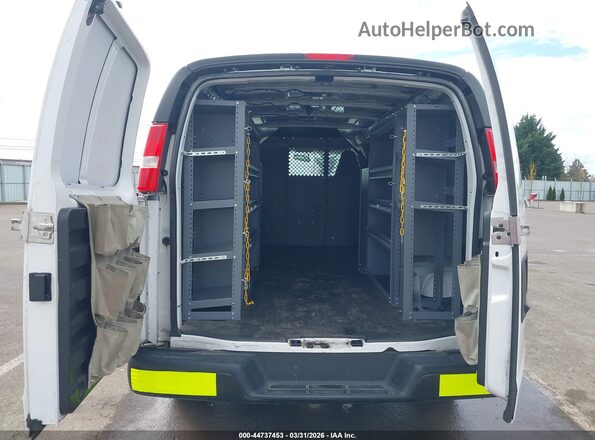 1GTW7BFPXP1168691 2023 GMC SAVANA CARGO Белый 