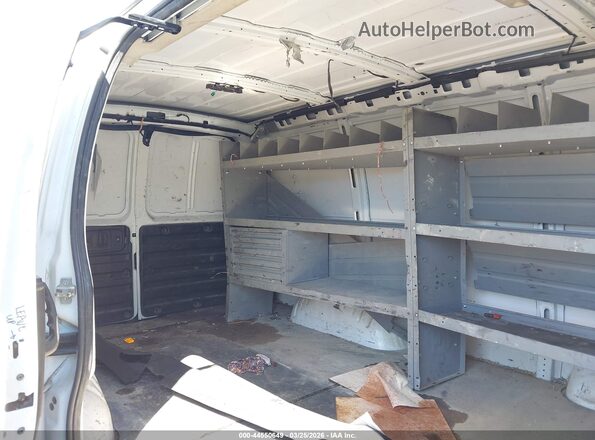 1GTZ7GFP9P1110341 2023 GMC SAVANA CARGO White Vista de la etiqueta del VIN