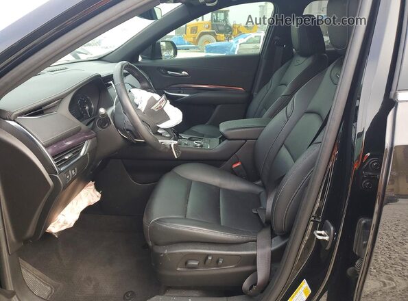1GYAZAR49NF143808 2022 CADILLAC XT4 Black 