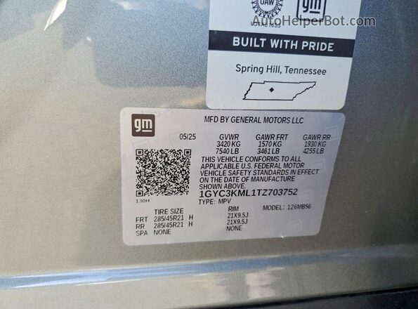 1GYC3KML1TZ703752 2026 CADILLAC VISTIQ Silver Панорамний вид салону 360°
