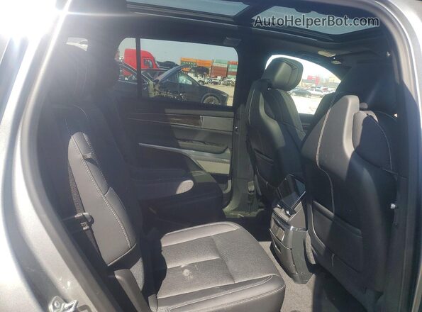 1GYC3KML9TZ704101 2026 CADILLAC VISTIQ Gray უკანა სალონის ხედი