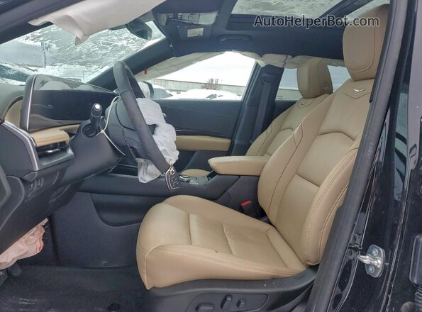 1GYFZBR41RF246867 2024 CADILLAC XT4 Черный 