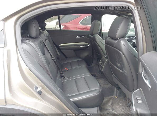 1GYFZDR41LF046008 2020 CADILLAC XT4 Gold VIN կոդի պիտակի տեսք