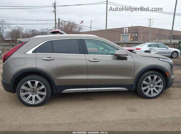 1GYFZDR41LF046008 2020 CADILLAC XT4 Gold Սալոնի հետևի տեսք