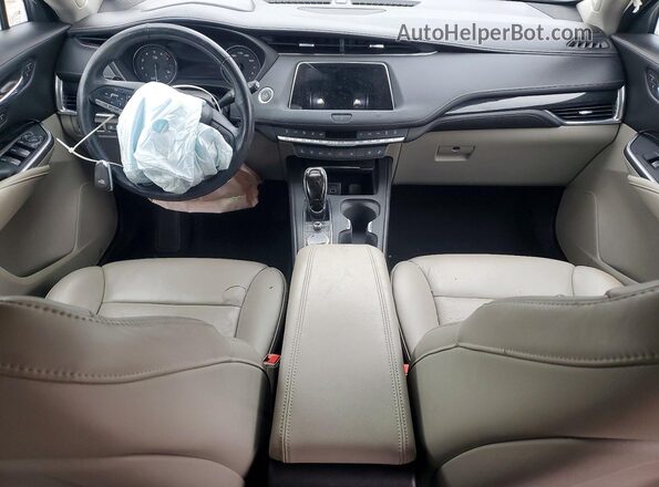 1GYFZDR45MF066490 2021 CADILLAC XT4 White Vista del salpicadero