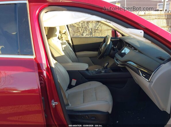 1GYFZDR48KF194512 2019 CADILLAC XT4 Красный Вид салона спереди