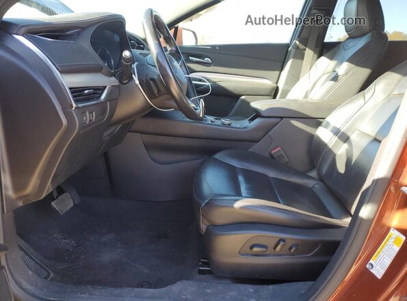 1GYFZDR48MF003724 2021 CADILLAC XT4 Orange 
