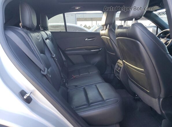 1GYFZER42KF229096 2019 CADILLAC XT4 Серебряный 