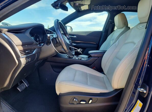 1GYFZER48KF103132 2019 CADILLAC XT4 Blue 