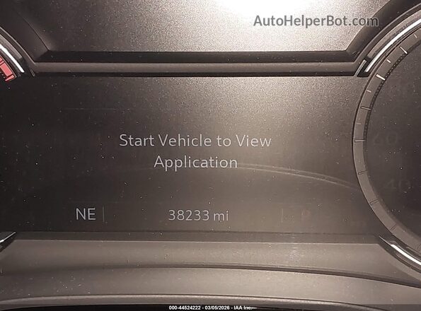 1GYKNDR48PZ202205 2023 CADILLAC XT5 White 360 interior view