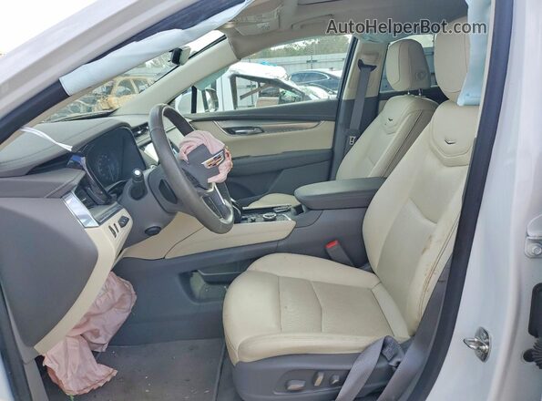 1GYKNDRSXMZ169055 2021 CADILLAC XT5 White Вид салону спереду