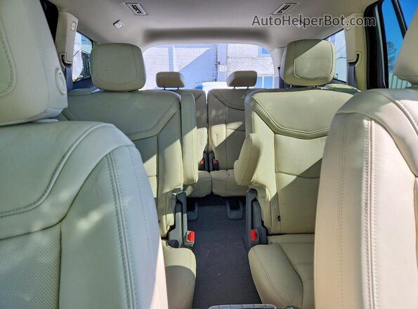 1GYKPCRS8SZ127940 2025 CADILLAC OTHER White უკანა სავარძლების ხედი