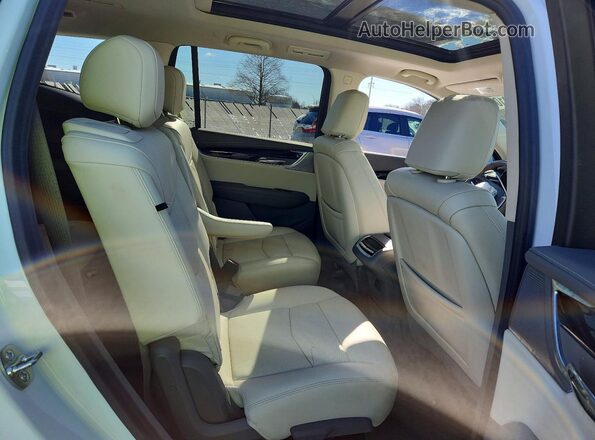 1GYKPCRS8SZ127940 2025 CADILLAC OTHER White უკანა სალონის ხედი