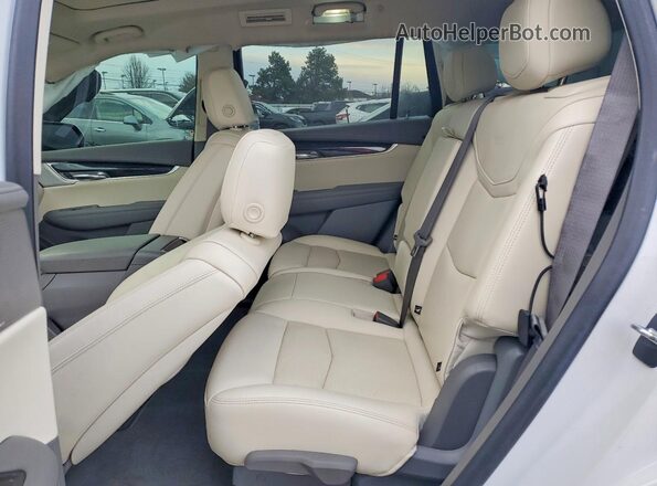 1GYKPDRSXMZ192426 2021 CADILLAC OTHER White Вид задньої частини салону