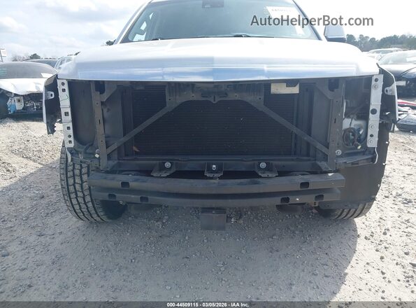 1GYS3CKJ7GR152011 2016 CADILLAC ESCALADE Silver Widok z przodu
