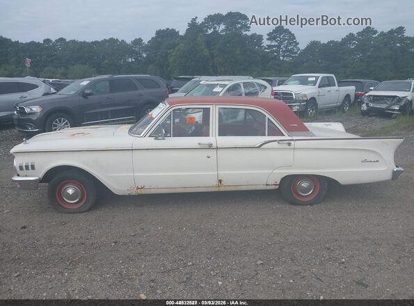 1H12S850784       1970 MERCURY COMET Белый Вид задней части салона