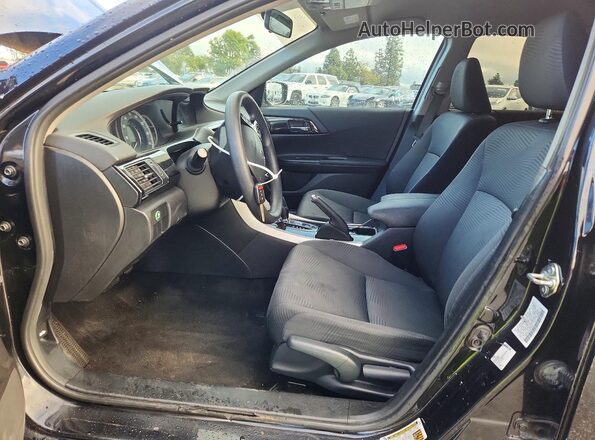 1HGCR2F3XHA033479 2017 HONDA ACCORD Черный Вид салона спереди
