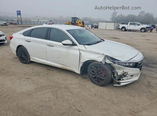 1HGCV1F14JA000827 2018 HONDA ACCORD White 