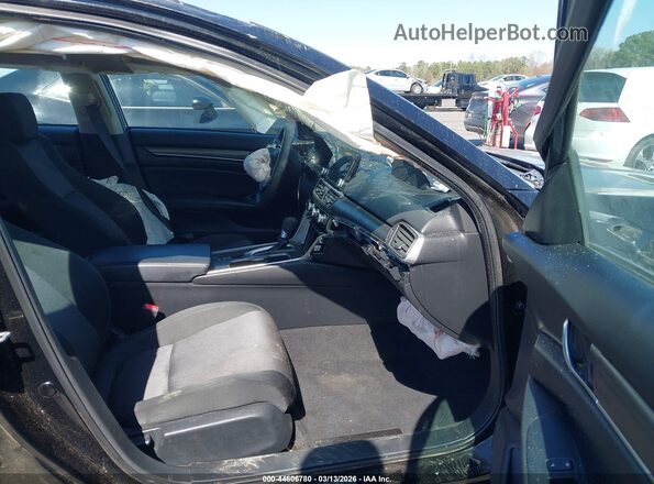 1HGCV1F16JA160773 2018 HONDA ACCORD Black Front interior view
