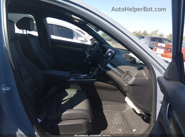 1HGCV1F30NA087097 2022 HONDA ACCORD Серый Вид салона спереди