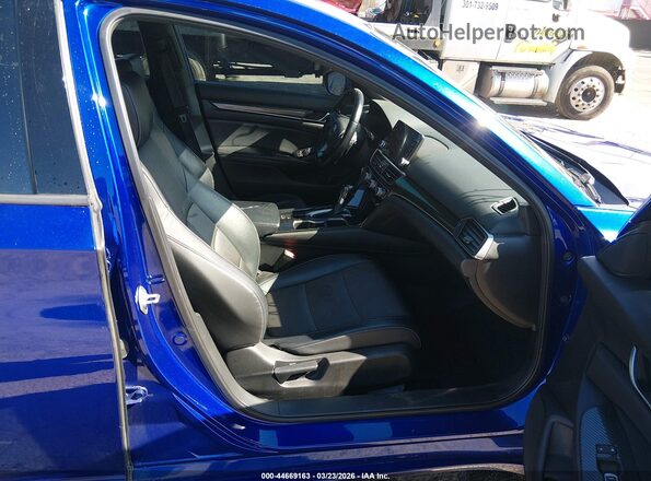1HGCV1F33JA123987 2018 HONDA ACCORD Blue Vista interior delantera