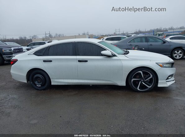 1HGCV1F37JA075524 2018 HONDA ACCORD White Սալոնի հետևի տեսք