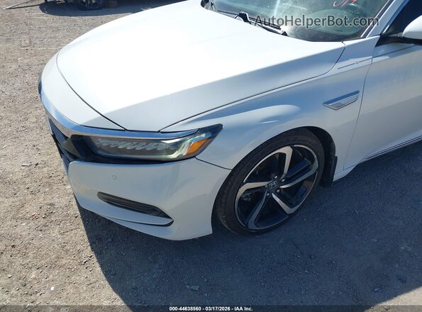 1HGCV1F9XJA045177 2018 HONDA ACCORD Белый Вид спереди