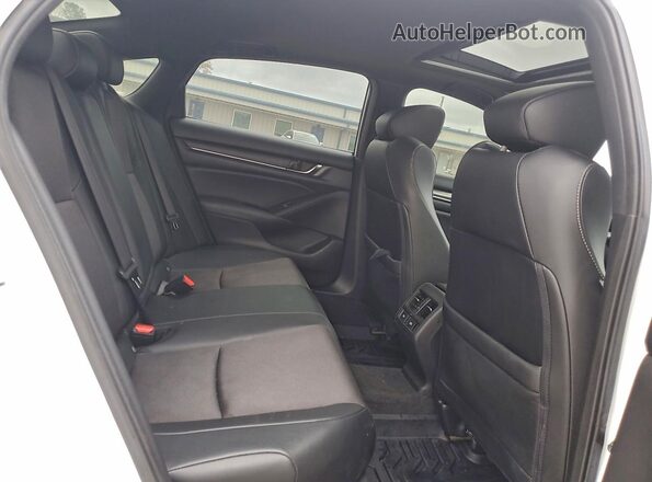 1HGCV2F31MA018360 2021 HONDA ACCORD White Widok tylnych siedzeń