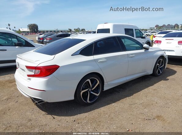 1HGCV2F32JA036250 2018 HONDA ACCORD White Rear right
