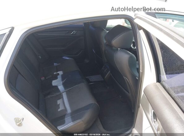 1HGCV2F32JA036250 2018 HONDA ACCORD White VIN sticker view