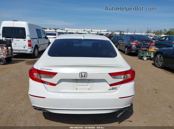 1HGCV2F32JA036250 2018 HONDA ACCORD White 
